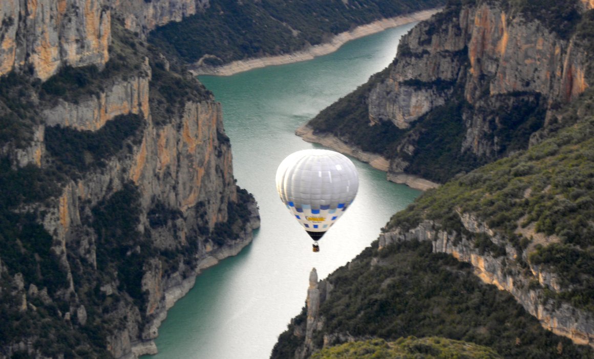 Travessa vol en globus Montsec i Mont-rebei