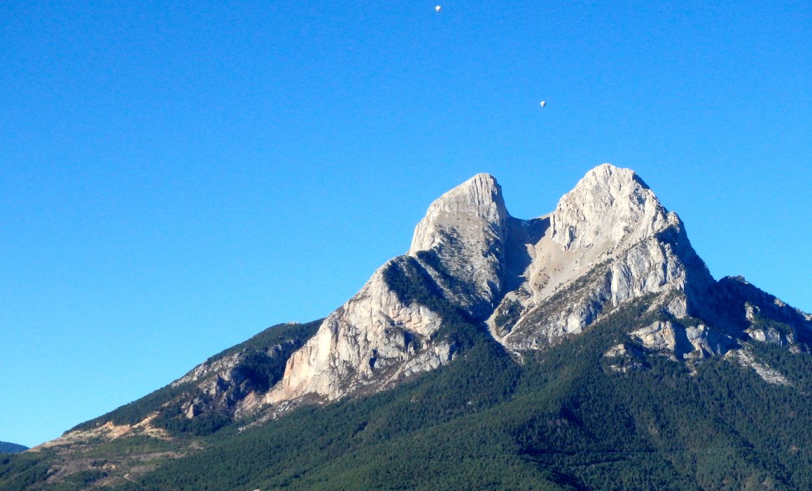 Globus Kon Tiki   Travessa en globus Pedraforca (12)