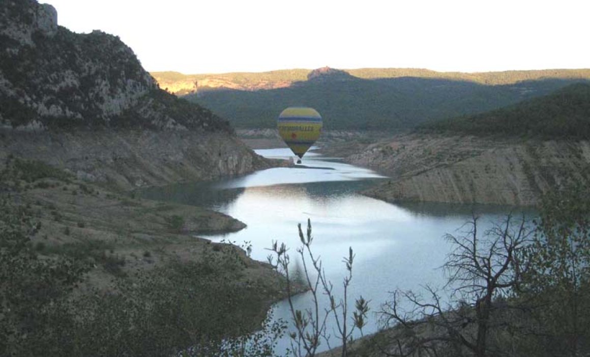 Sobrevolant les valls del Montsec