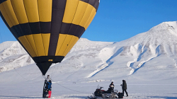 Globus Kon-Tiki se va al océano Glacial Ártico, en la expedición aerostática con pasajeros más cercana al Polo Norte que se ha hecho nunca