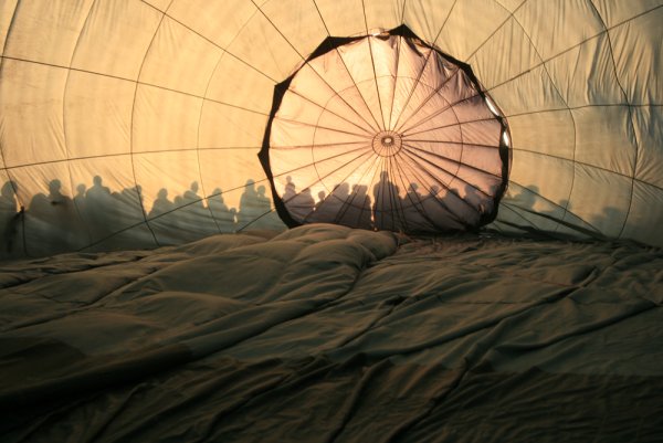 Sombras de ilusión durante el European Balloon Festival 2009